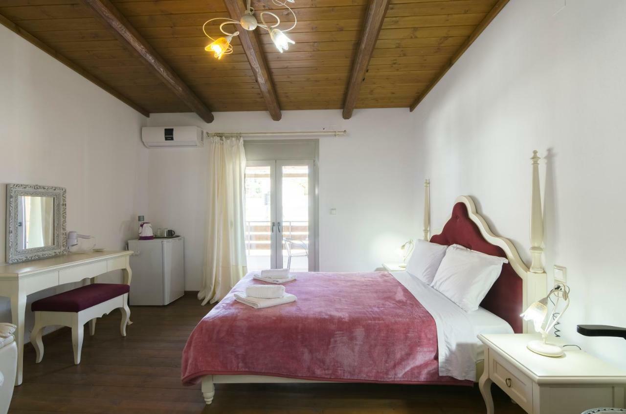 Zaros Hotel ภายนอก รูปภาพ